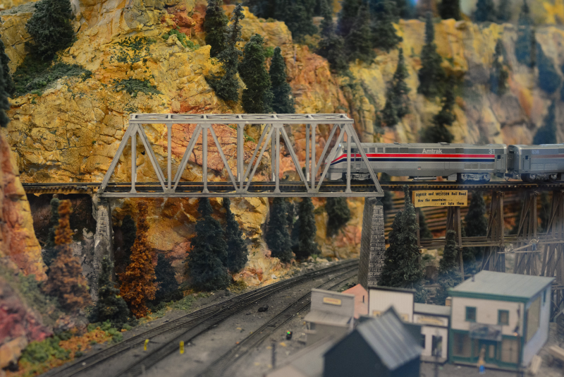 Illustration for article titled HO Scale Layout
